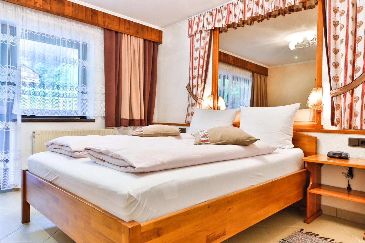 Hotel Pension Residence Ramsau am Dachstein Exteriör bild